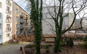 Metro Szwedzka Beautiful Apartment Praga By Renters
